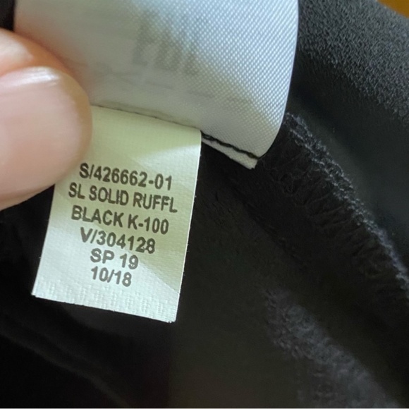 Banana Republic black ruffle sleeve Dress—Size 8 - Picture 2 of 6